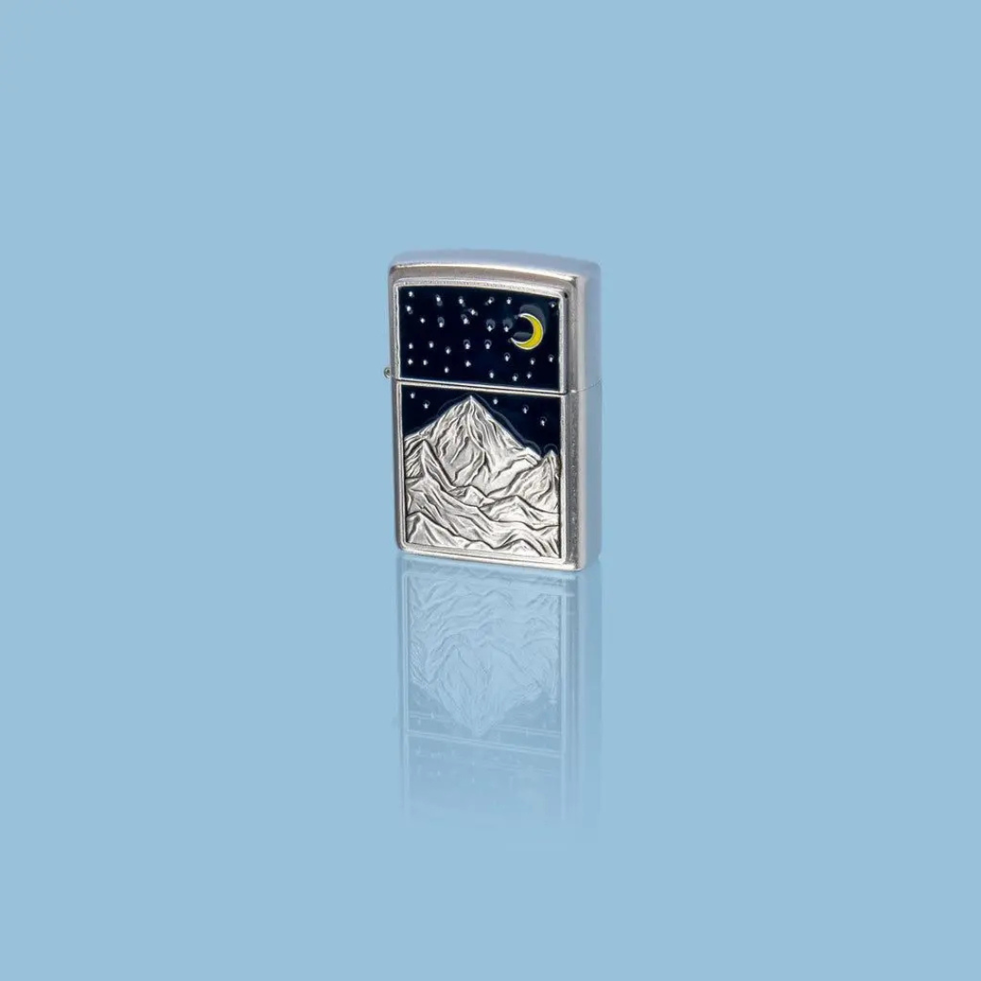 Bật lửa Zippo Mountain Emblem - Dòng Ốp Nổi Hình Núi Và Trăng Khuyết Chính Hãng Mỹ, Vỏ Street Chrome Cổ Điển, Chống Gió