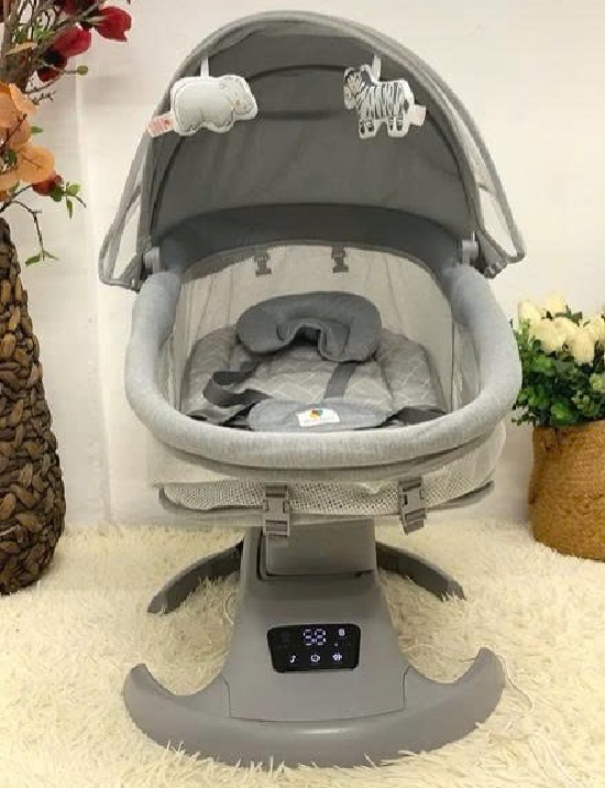 Nôi Điện Cao Cấp Cho Bé – Ru Ngủ Tự Động, Có Nhạc, Remote – Thiết Kế Hiện Đại Mastela 30911