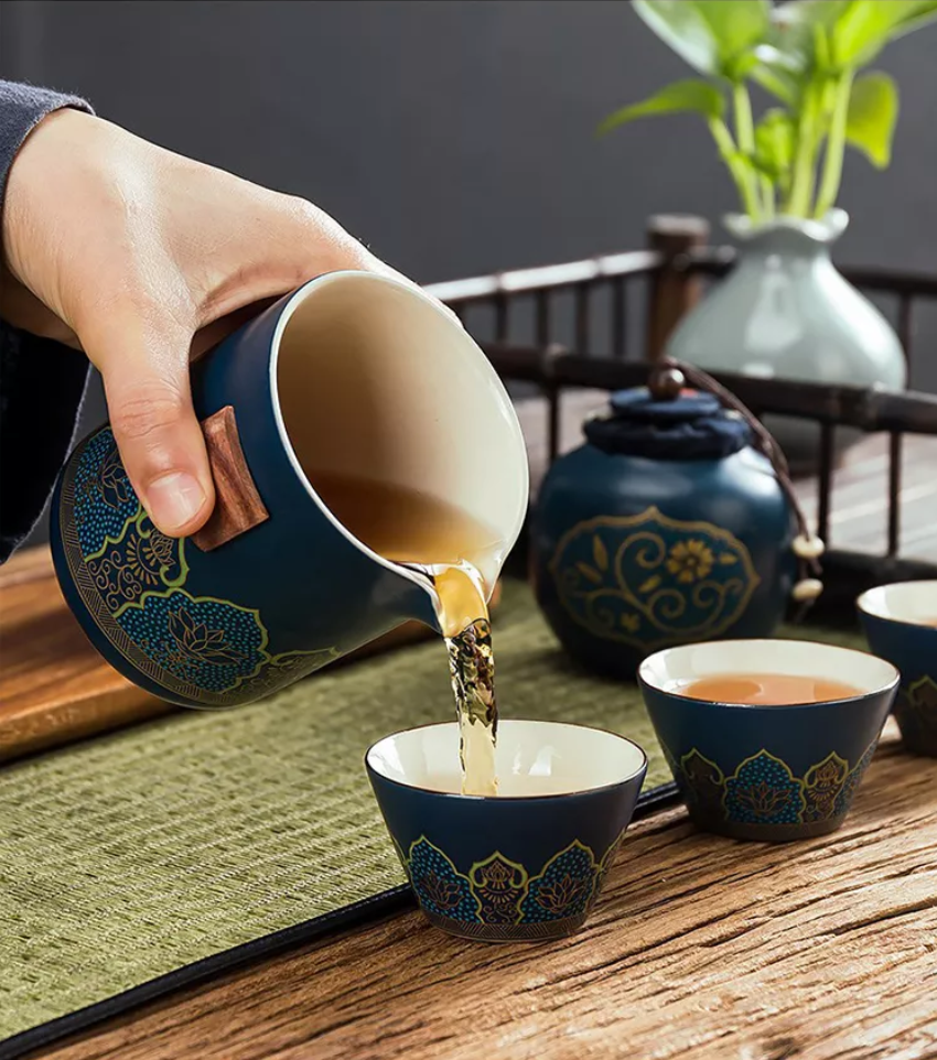 Bộ trà sứ du lịch tinh hoa Cofee drop set ( Hộp da quà tặng)