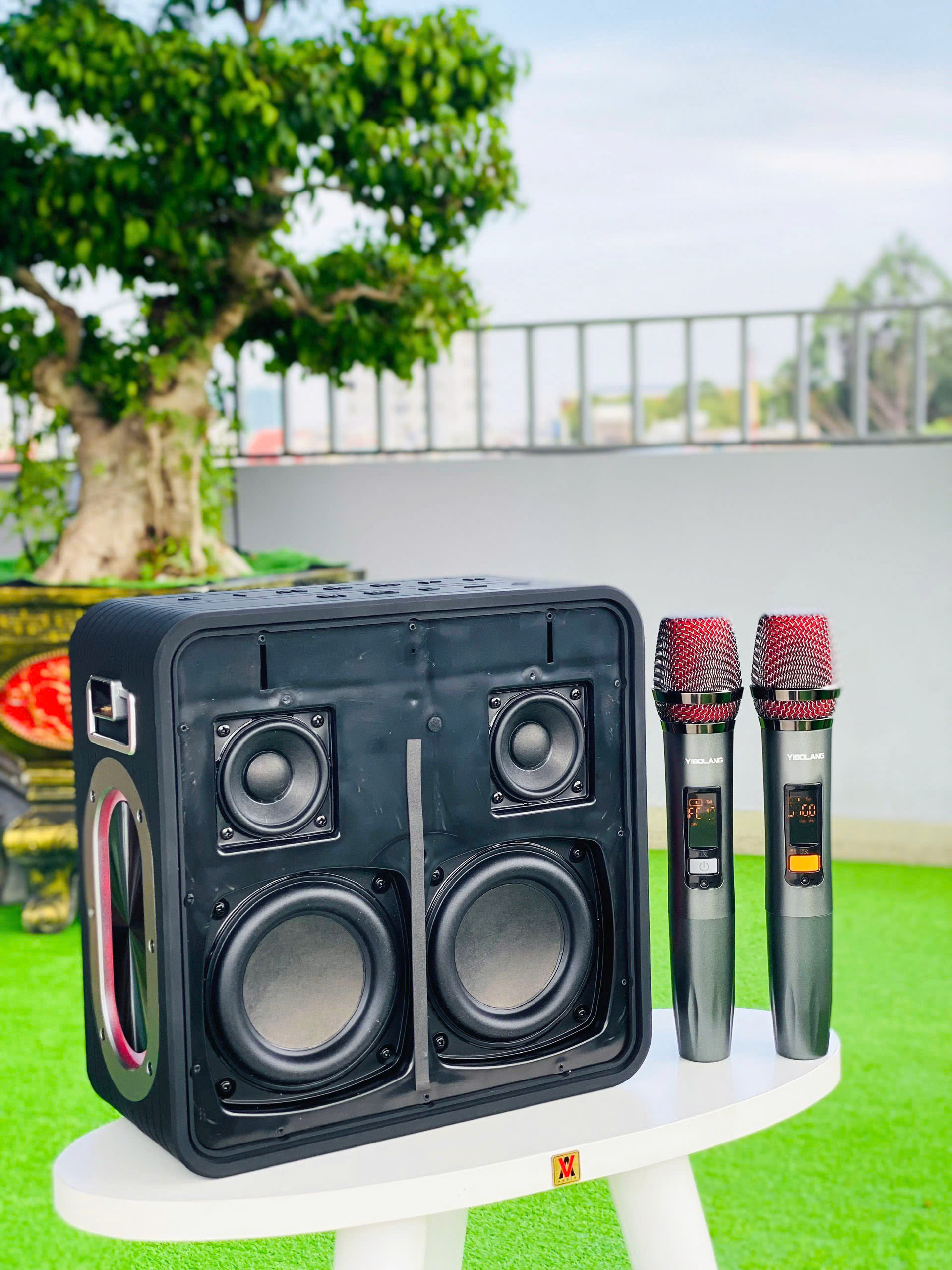 Loa Xách Tay Bluetooth MTMAX X47 Pro, Công Suất 200W Mạnh Mẽ, Kết Nối Đa Dạng, Đi Kèm 2 Micro Không Dây Cao Cấp, Chuyên Karaoke Gia Đình, Phòng Trà, Quán Bar, Dã Ngoại Tiện Lợi . Hàng chính hãng