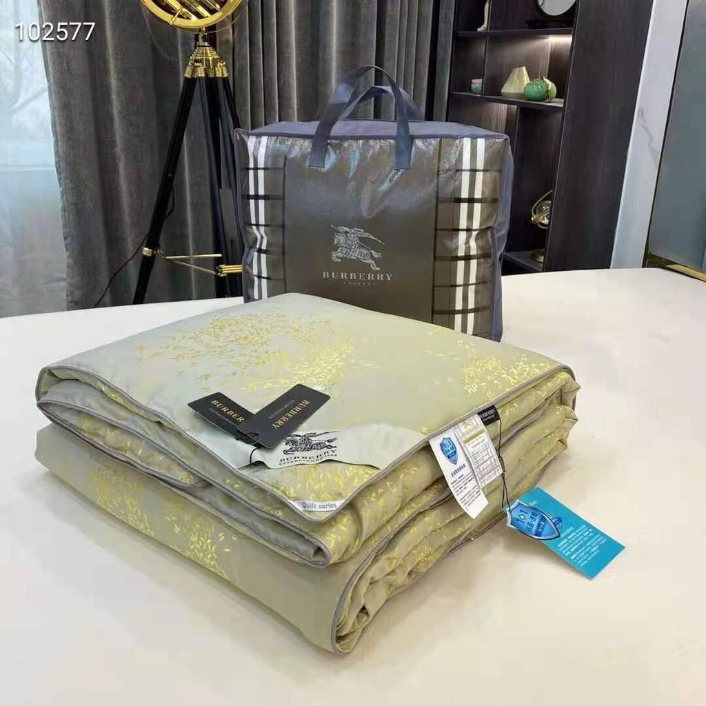 Cực Phẩm Chăn Thu Đông Bur.Berry Mát Hè - Ấm Đông