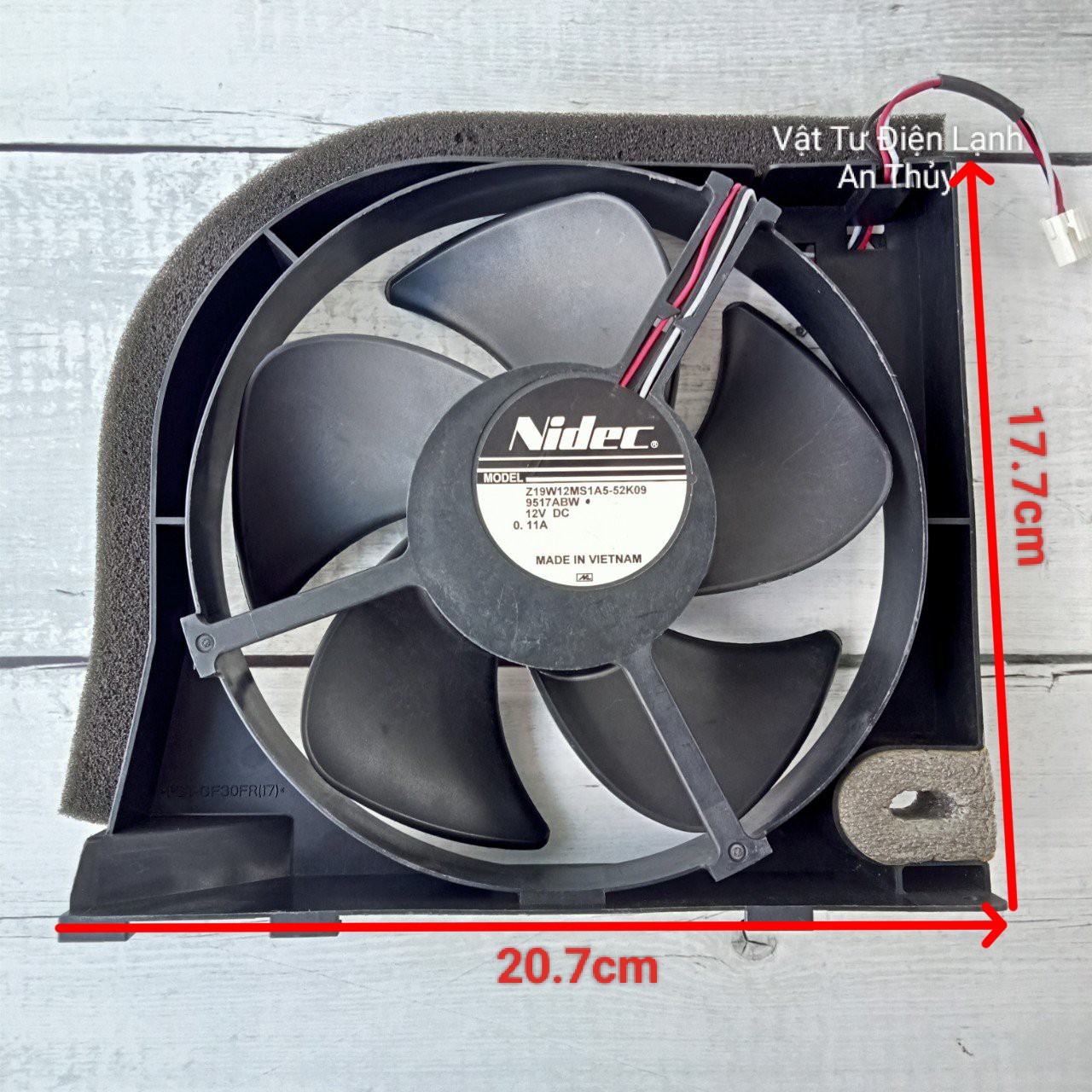 Quạt Tủ Lạnh 12V 3 Dây Kích Thước 20.7cm x 17.7cm Hàng Hãng NIDEC Đen Lớn