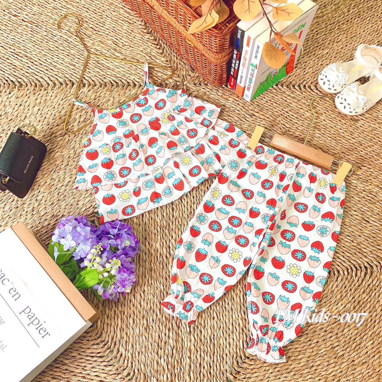 Đồ bộ bé gái, bộ quần áo hai dây mùa hè cho bé gái diện đi chơi đi học size 5-20kg chất kate mềm mát