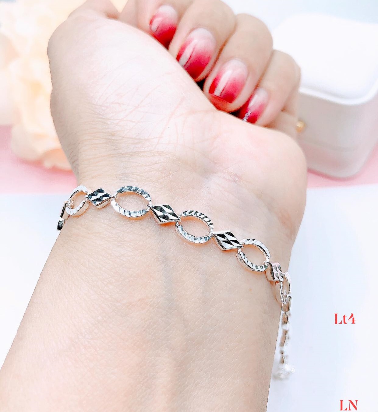 Lắc tay nữ thời trang chất liệu bạc Ý MS138