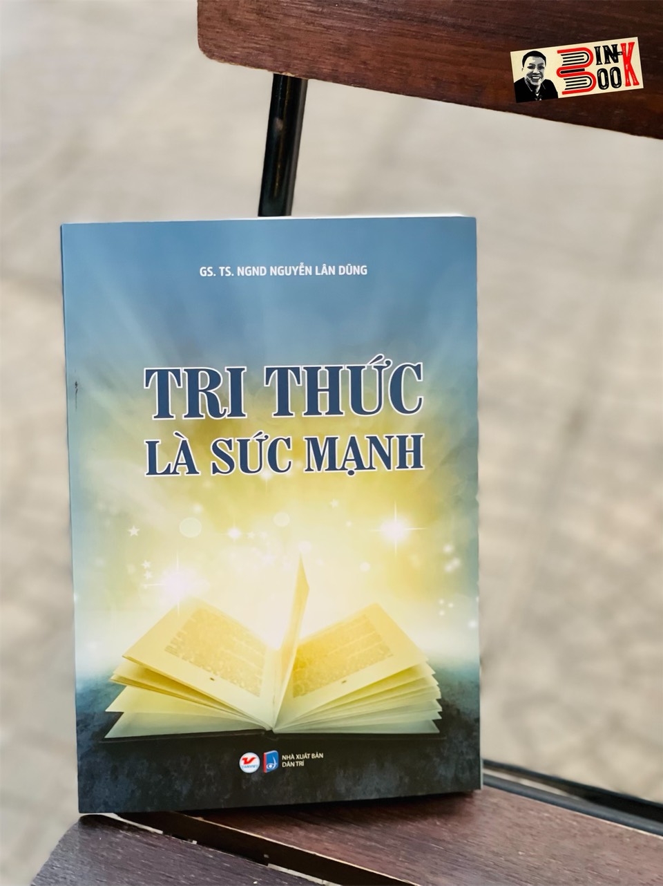 TRI THỨC LÀ SỨC MẠNH - Nguyễn Lân Dũng - Tân Việt – bìa mềm