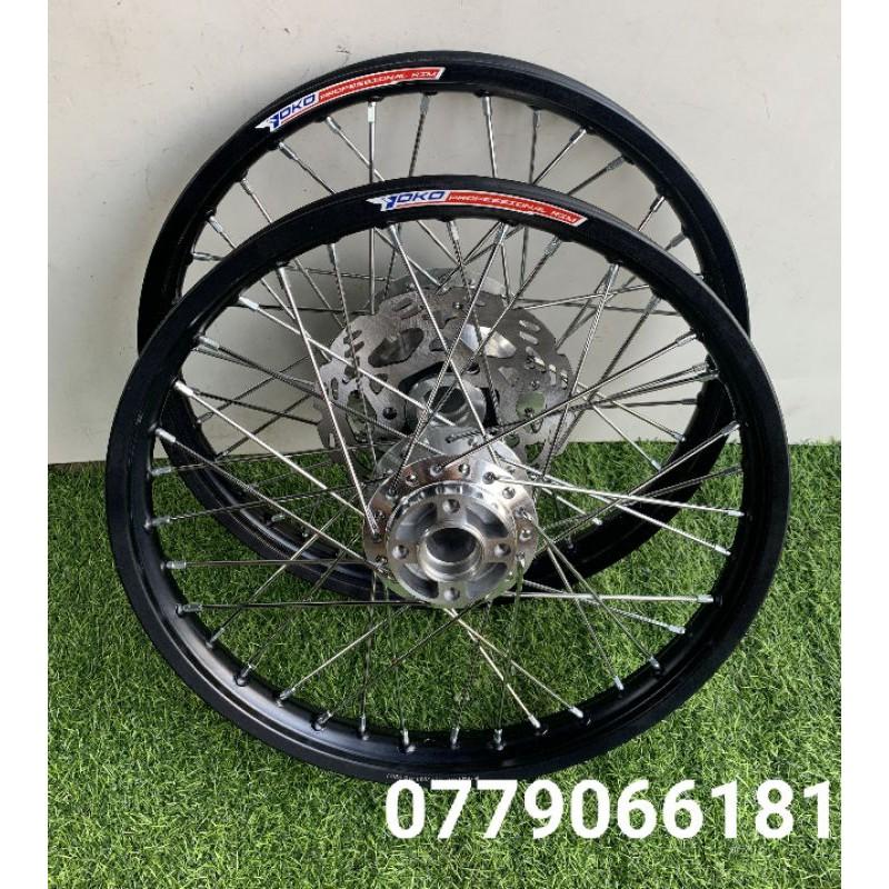 BÁNH CĂM CHO XE RAIDER SATRIA NIỀNG YOKO KÈM 2 ĐĨA TRƯỚC SAU HOẶC PAD LÒNG NHÔM XÀI LẠI ĐĨA ZIN ĐÃ RÚT CĂM GẮN VỪA KHÔNG CHẾ