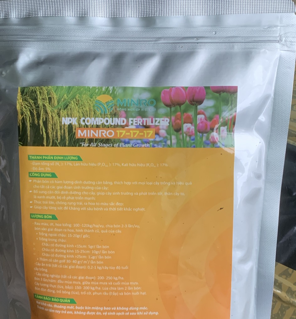 Phân bón NPK cao cấp MINRO 17-17-17+Te chuyên hoa mai cây kiểng rau màu gói 1kg