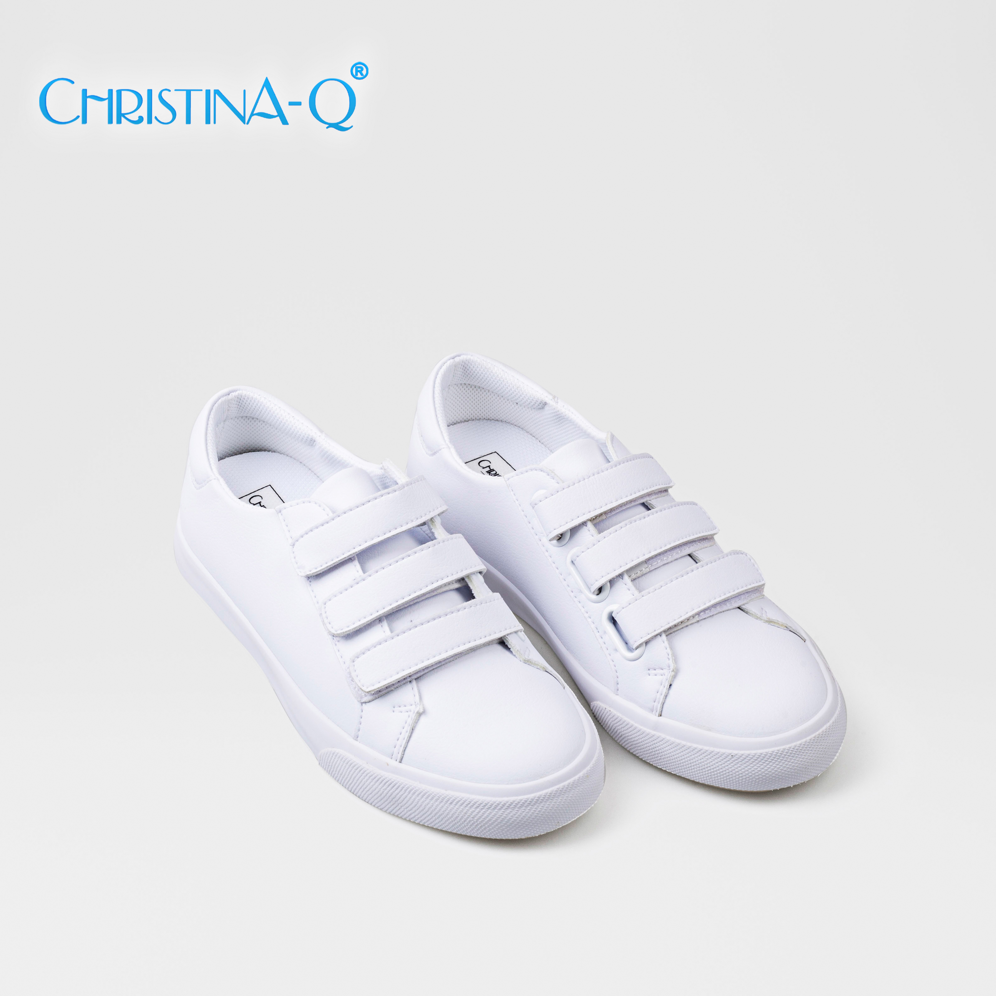 Giày sneaker nữ đế bằng ChristinA-Q GTT121