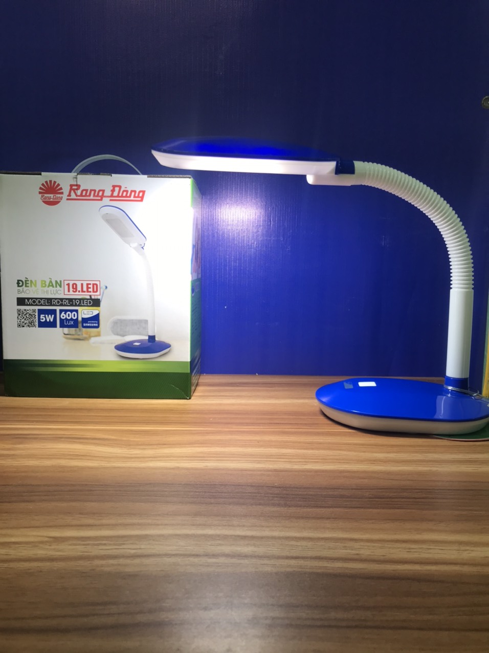 Đèn học led bảo vệ thị lực rạng đông rl19