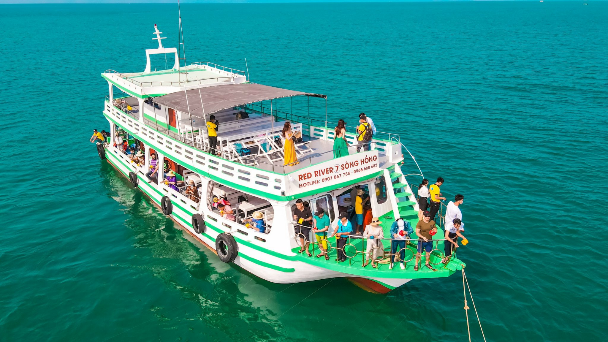 VOUCHER TOUR TÀU 2 ĐẢO + OCEAN WORLD