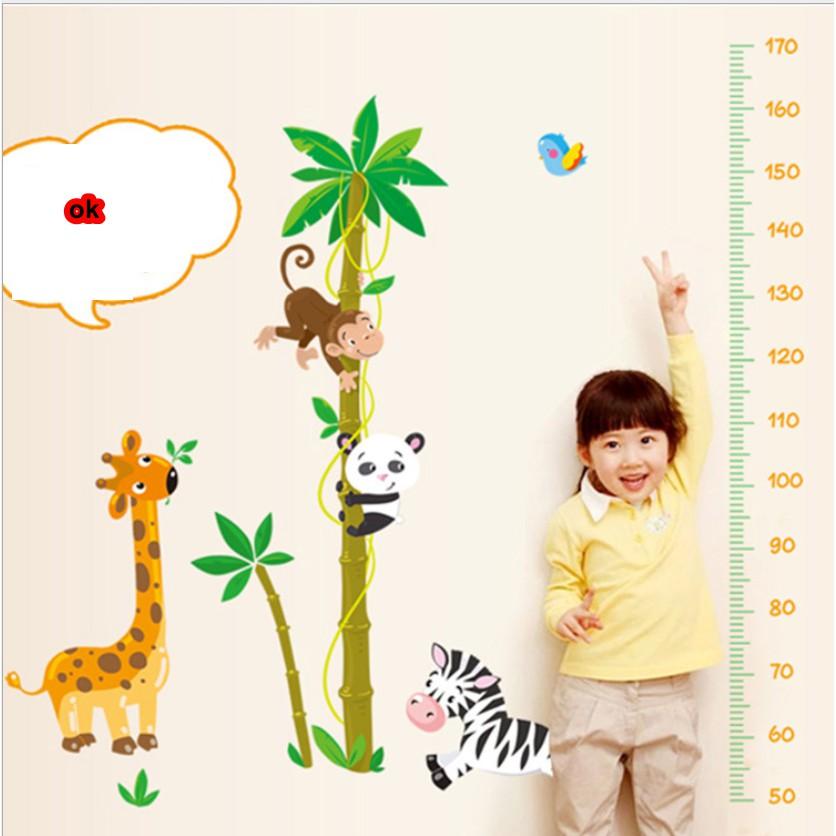 Decal dán tường Thước đo cây dừa và những con thú tinh nghịch