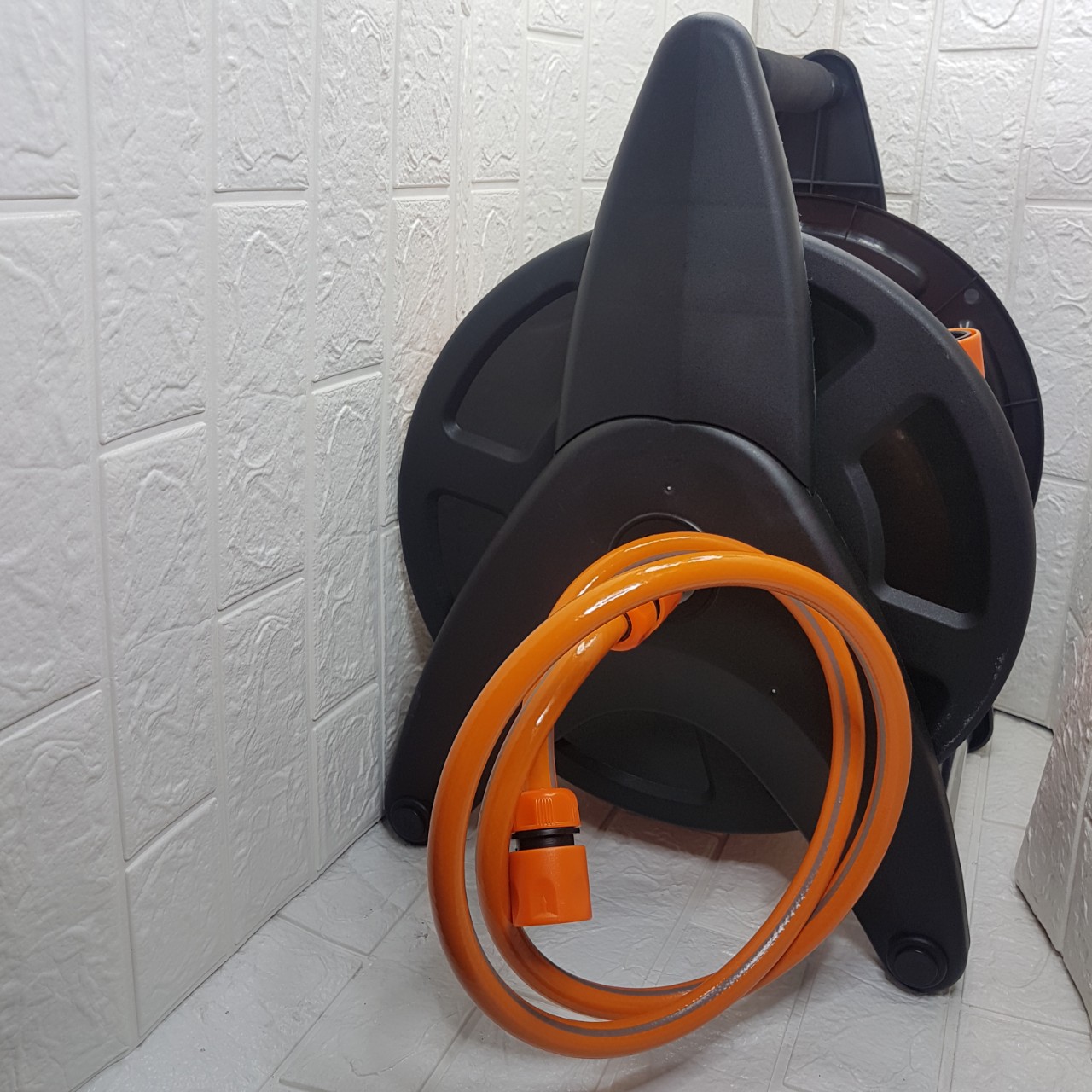 Bộ súng phun tưới rửa 8 kiểu chuyên nghiệp phun mạnh ko cần máy bơm ống 12mm có gá ống Aquamate Đài Loan nhập khẩu