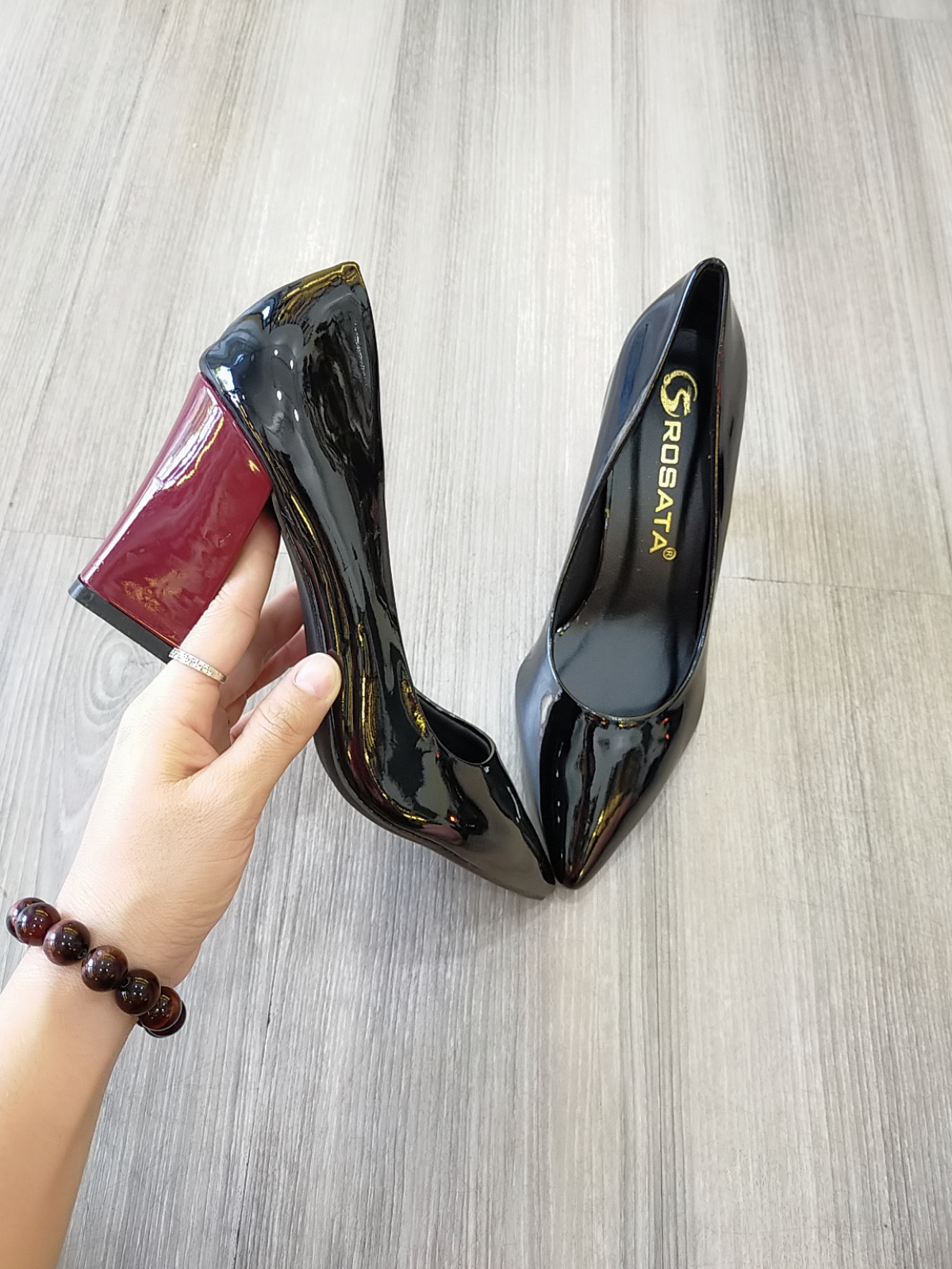 Giày cao gót nữ đẹp đế vuông 7p hàng hiệu rosata hai màu đen đỏ ro125