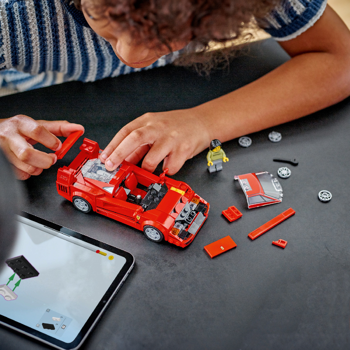 LEGO SPEED CHAMPIONS 76934 Đồ Chơi Lắp Ráp Siêu Xe Thể Thao Ferrari F40 (318 Chi Tiết)