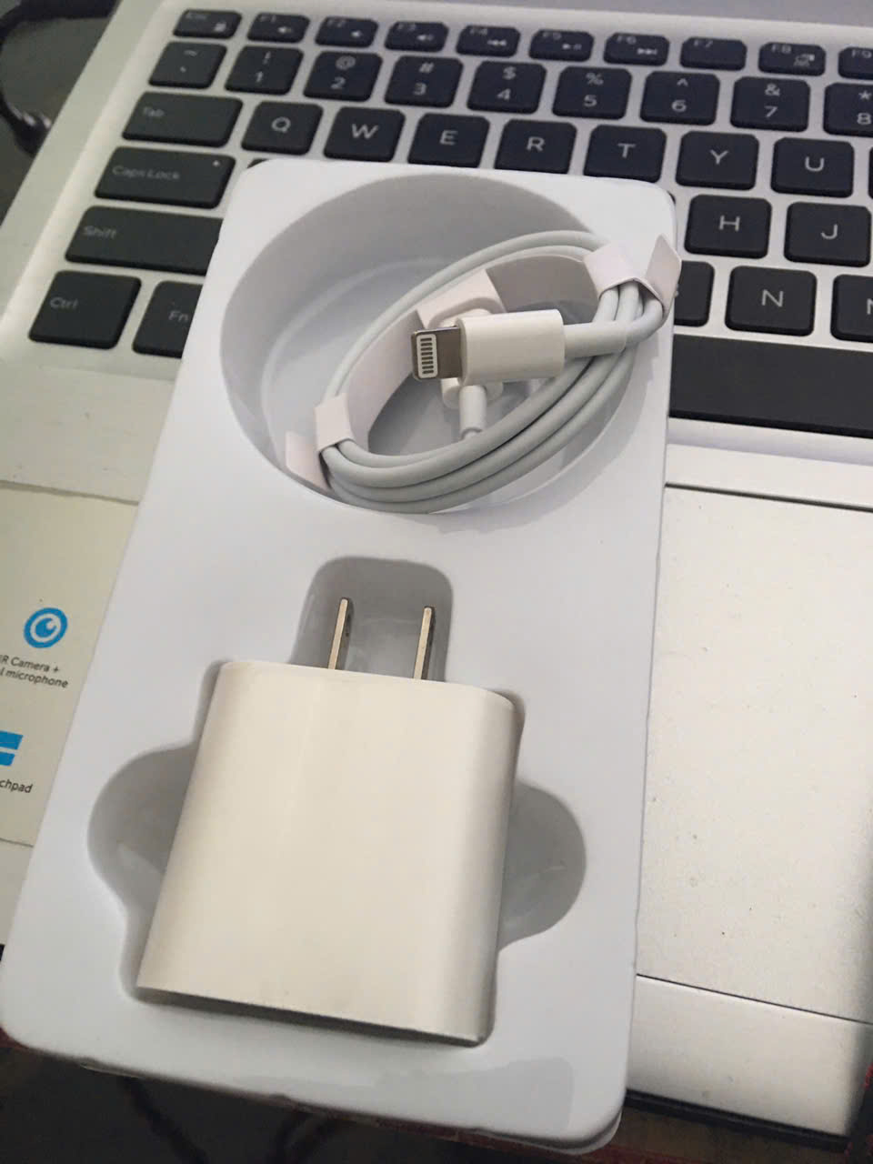 Phụ kiện điện thoại  -Cóc Sạc 20W Type-C PD Cho Dòng 13 Pro Max – Nhỏ Gọn, Dễ Mang Theo -Hàng nhập khẩu