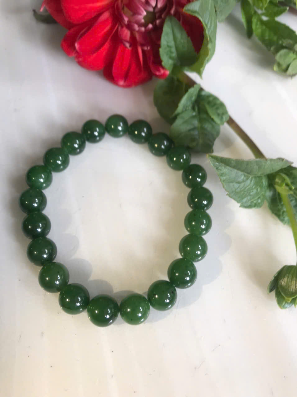 Vòng Đeo Tay chuỗi đá Ngọc Phật Xanh Ngọc bích bóng đẹp size hạt 9,5mm xinh lắm món quà tặng Mẹ , tặng vợ , tặng người thân ý nghĩa ạ