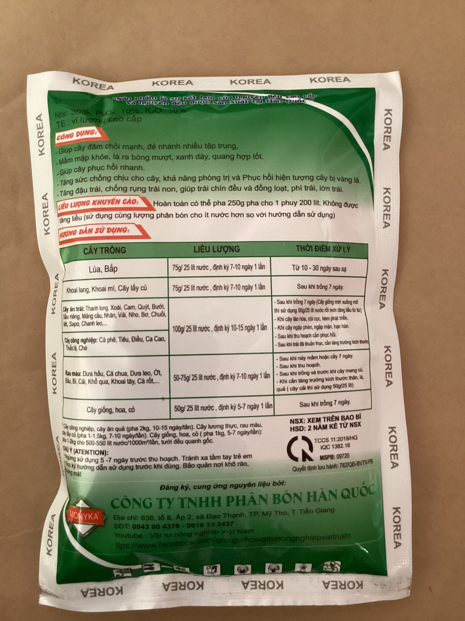 1 GÓI PHÂN BÓN NPK 30-10-10 TE , GIÚP CÂY TRỒNG XANH LÁ , RA ĐỌT