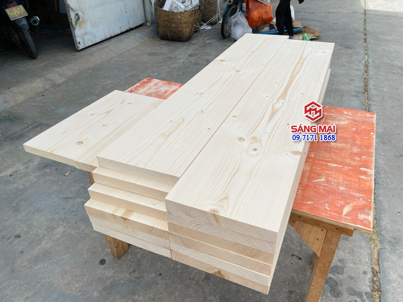 Tấm gỗ thông rộng 25cm x dày 3cm x dài 80cm + láng mịn 4 mặt
