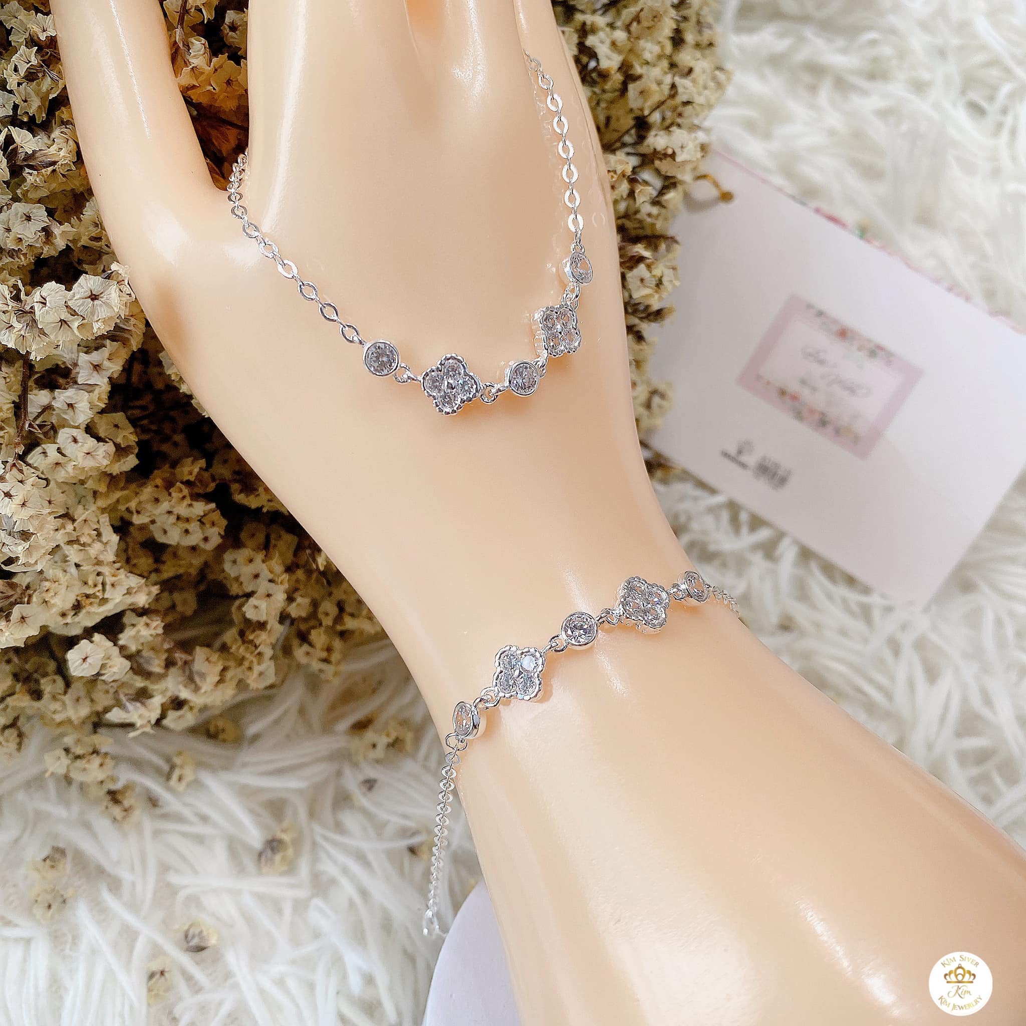 Lắc tay nữ thời trang chất liệu bằng bạc MS084t