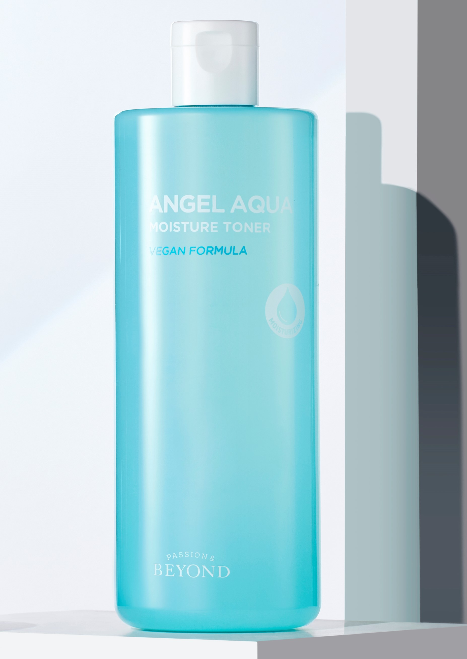 Nước hoa hồng dưỡng ẩm Beyond Angel Aqua Moisture Toner 500ml