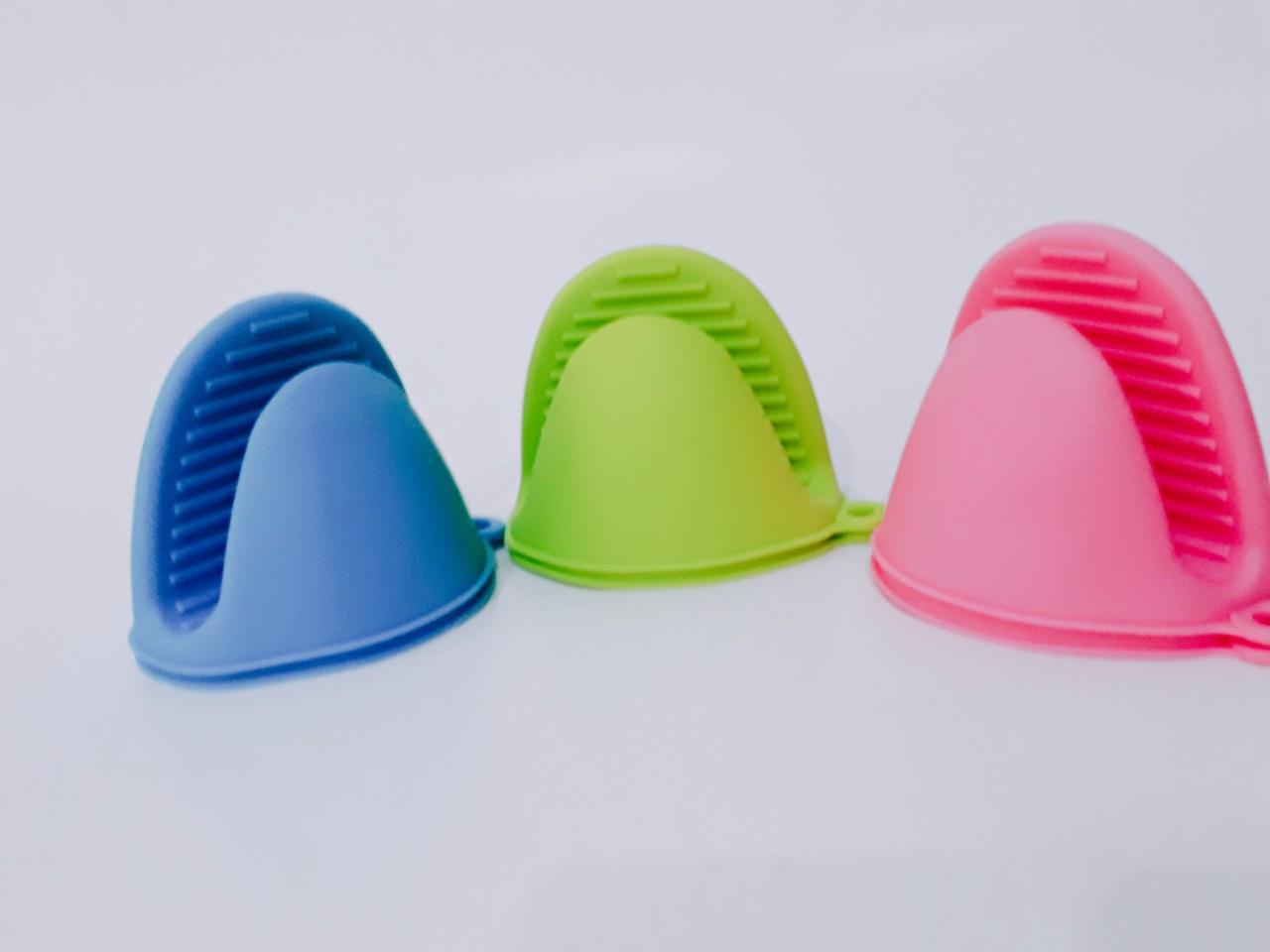 Cặp Nhắc Nồi Silicon Mỏ Vịt Siêu Tiện Lợi Ngộ Nghĩnh - Loại Tốt