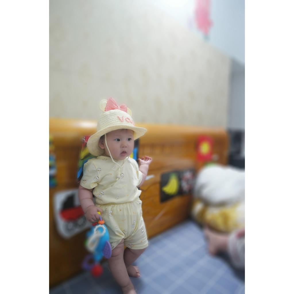 Mũ cho bé được đan thủ công dùng đi chơi dã ngoại