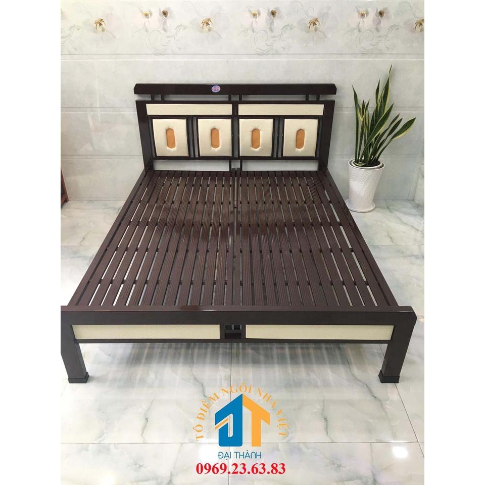 Giường ngủ sắt hộp kiểu gỗ – DT12