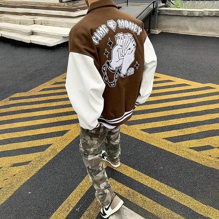 Áo khoác bomber, Varsity jacket Time n Money nam nữ màu Nâu, Áo khoác bomber jacket nam nữ phối Nâu 2 lớp, chất nỉ bông siêu đẹp, Áo Khoác Bomber Unisex Áo Varsity Jacket Nam Nữ Đen Phối Tay Trắng Form Rộng