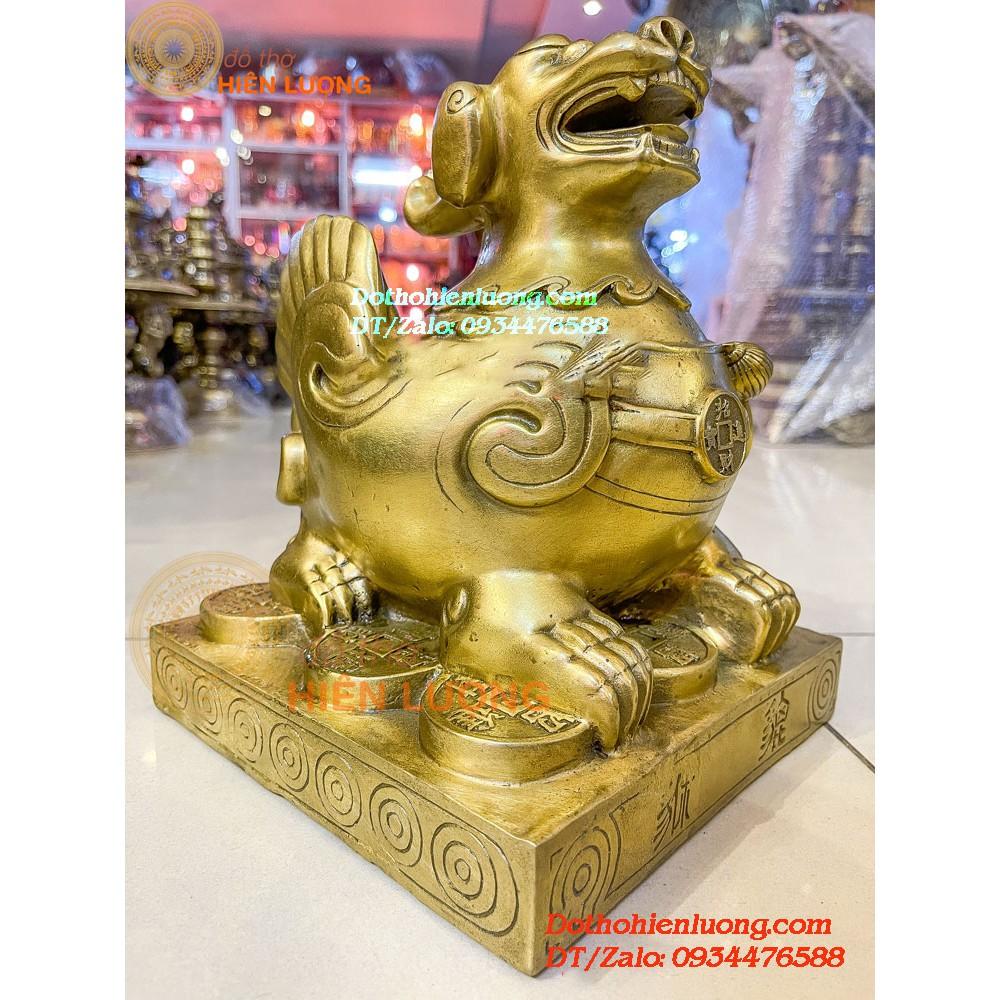 Tỳ Hưu Ngồi Bệ Vuông Để Két Bằng Đồng Vàng Nguyên Chất Kích Thước 25x20x20cm, Nặng 3,5Kg