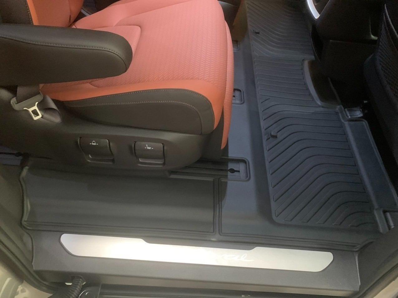 Thảm lót sàn Macsim TPE cho xe Kia Carnival 2022 (7 SEAT) nhãn hiệu Macsim- 3 hàng ghế