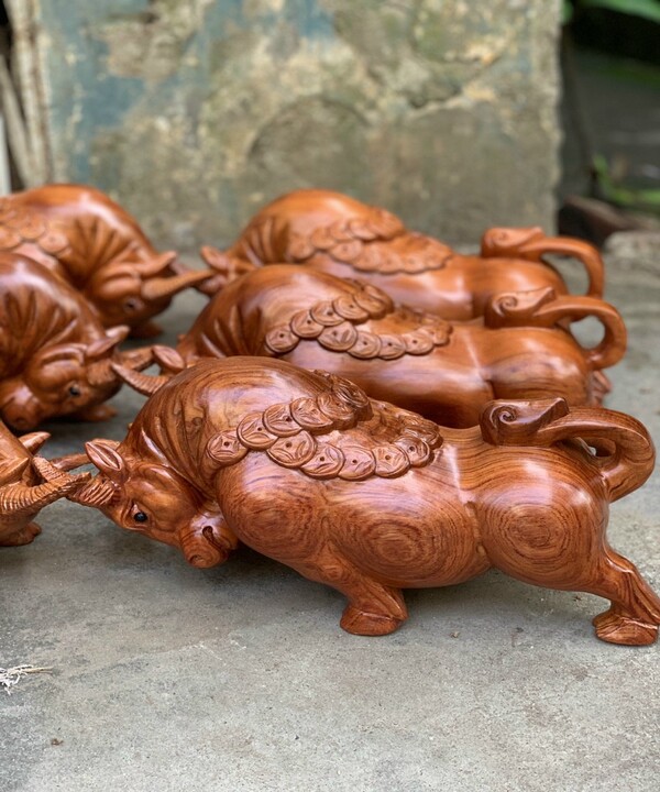 Cặp Tượng Gỗ Bò Tót