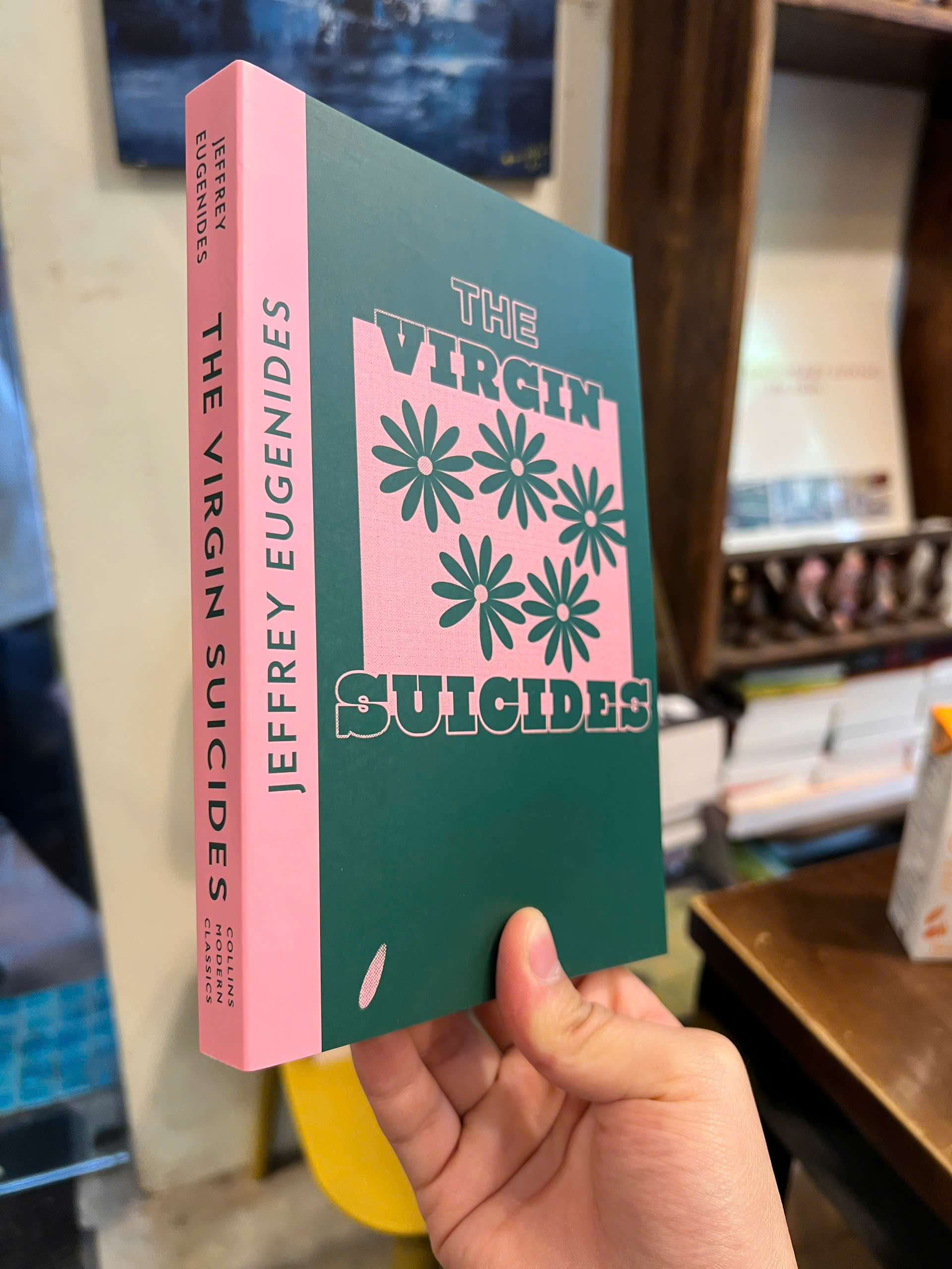 Sách - The Virgin Suicides by Jeffrey Eugenides | Fiction / Pulitzer Prize Winner / Ngoại văn