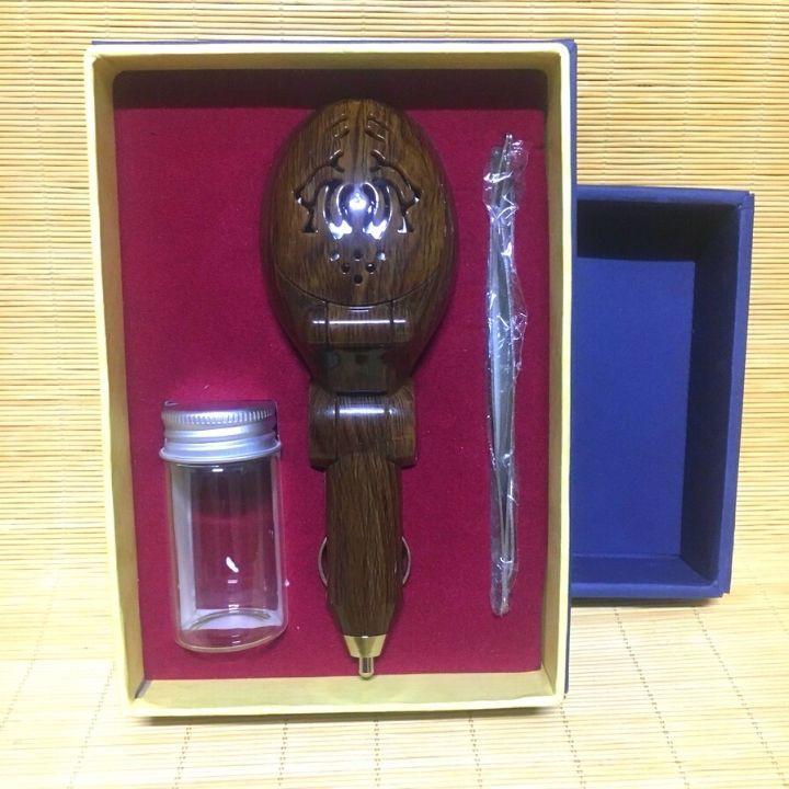 Bộ tẩu xông Đàn hương dùng trên xe oto - kèm bột gỗ Đàn hương