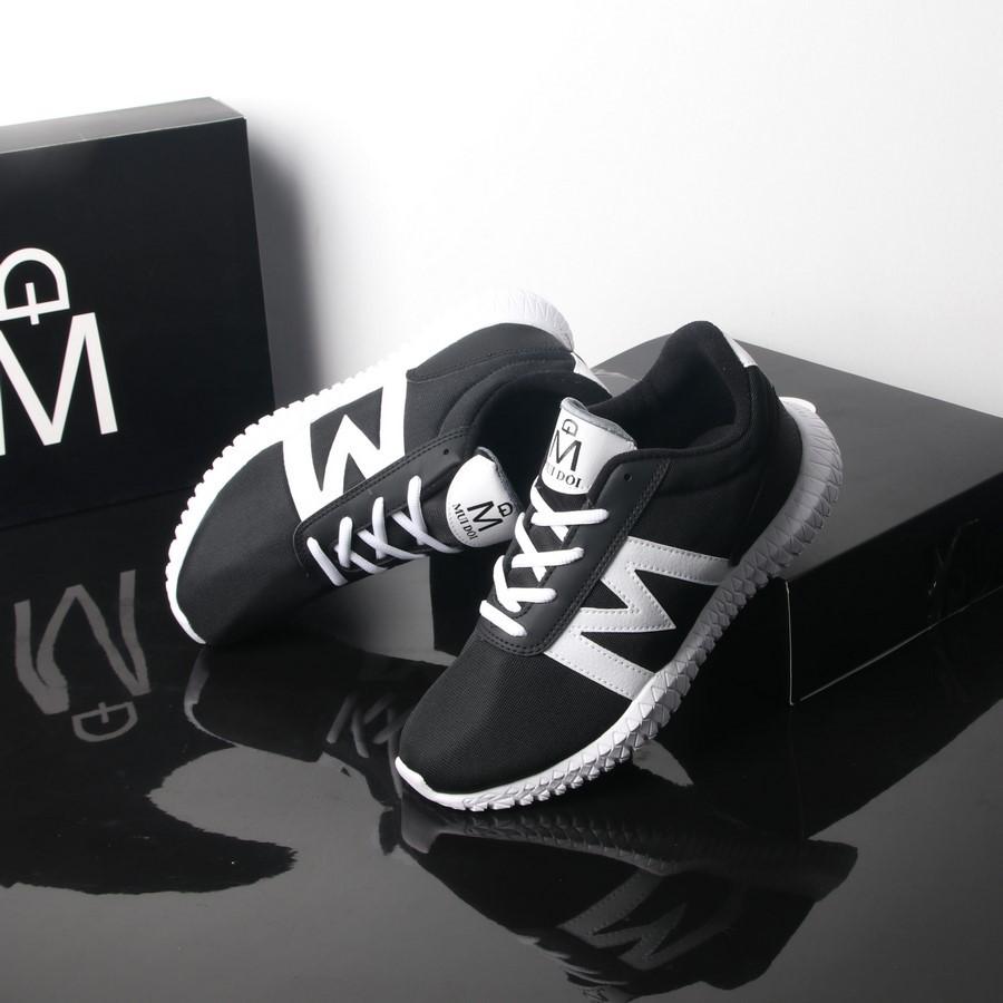 Giày thể thao đen trắng đế cao su trắng siêu bền GN144 Gấu Nâu