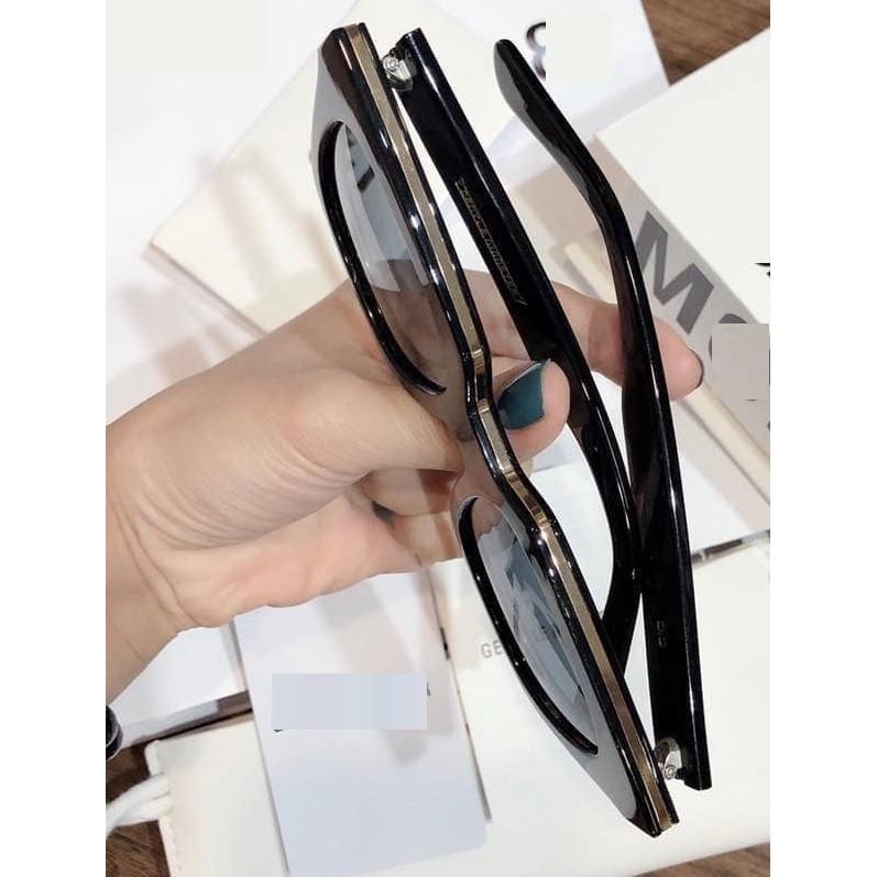 FULLBOX HÃNGMẮT KÍNH V VIỀN VÀNG NAM NỮ HÀN QUỐC CAO CẤP TRÒNG POLAROID XỊN