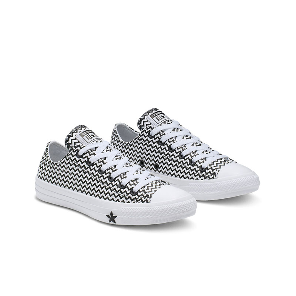 Giày Converse Chuck Taylor All Star VLTG Low - White / Black - 565367C