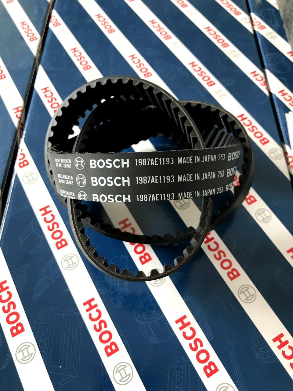 Dây curoa Bosch 1193 (141 x 25)-Nissan Cefiro