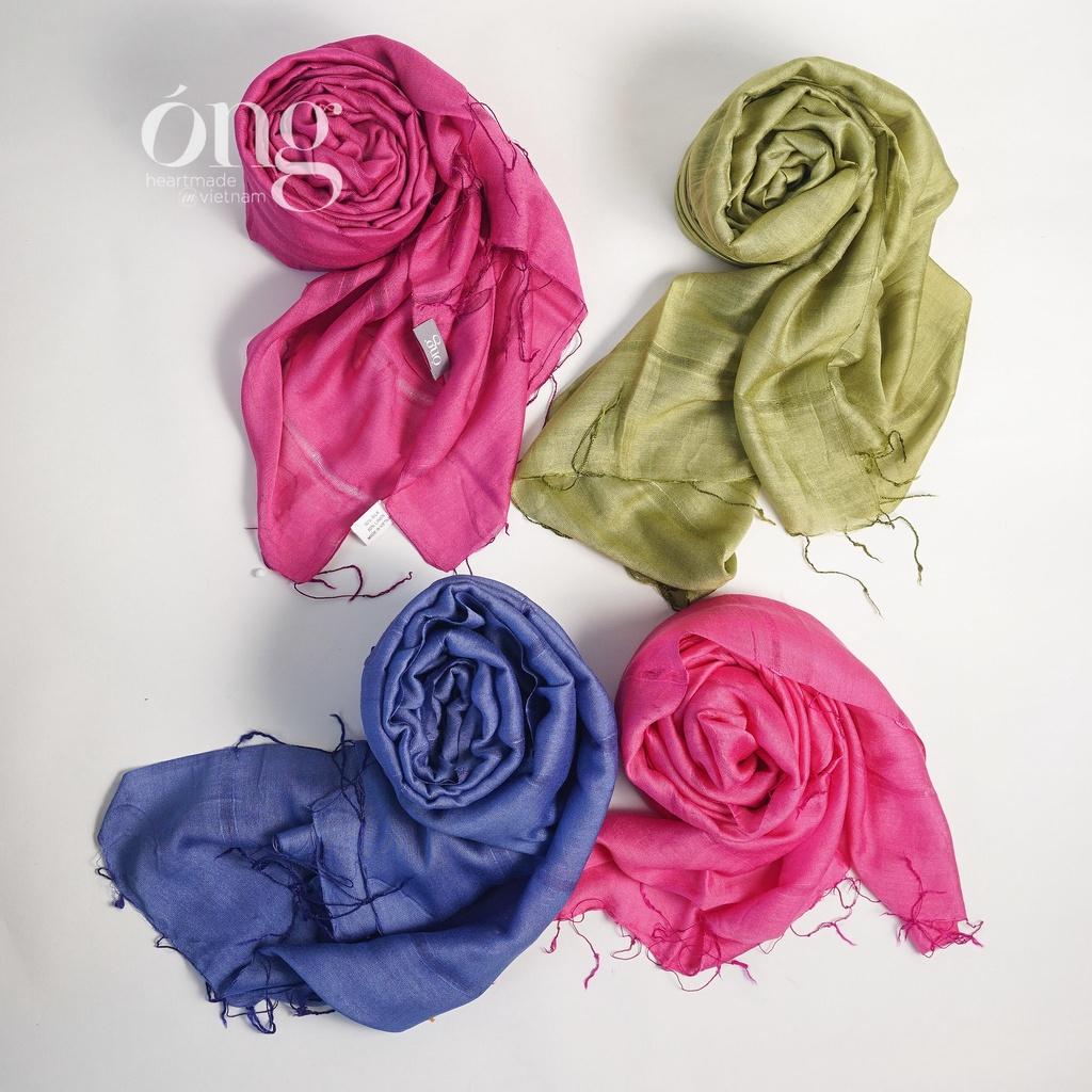Khăn choàng cổ chất liệu 100% từ sợi tự nhiên của Óng Silk