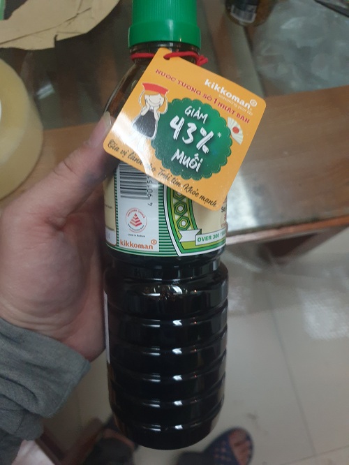 NƯỚC TƯƠNG ÍT MUỐI 43% HIỆU KIKKOMAN 600ML