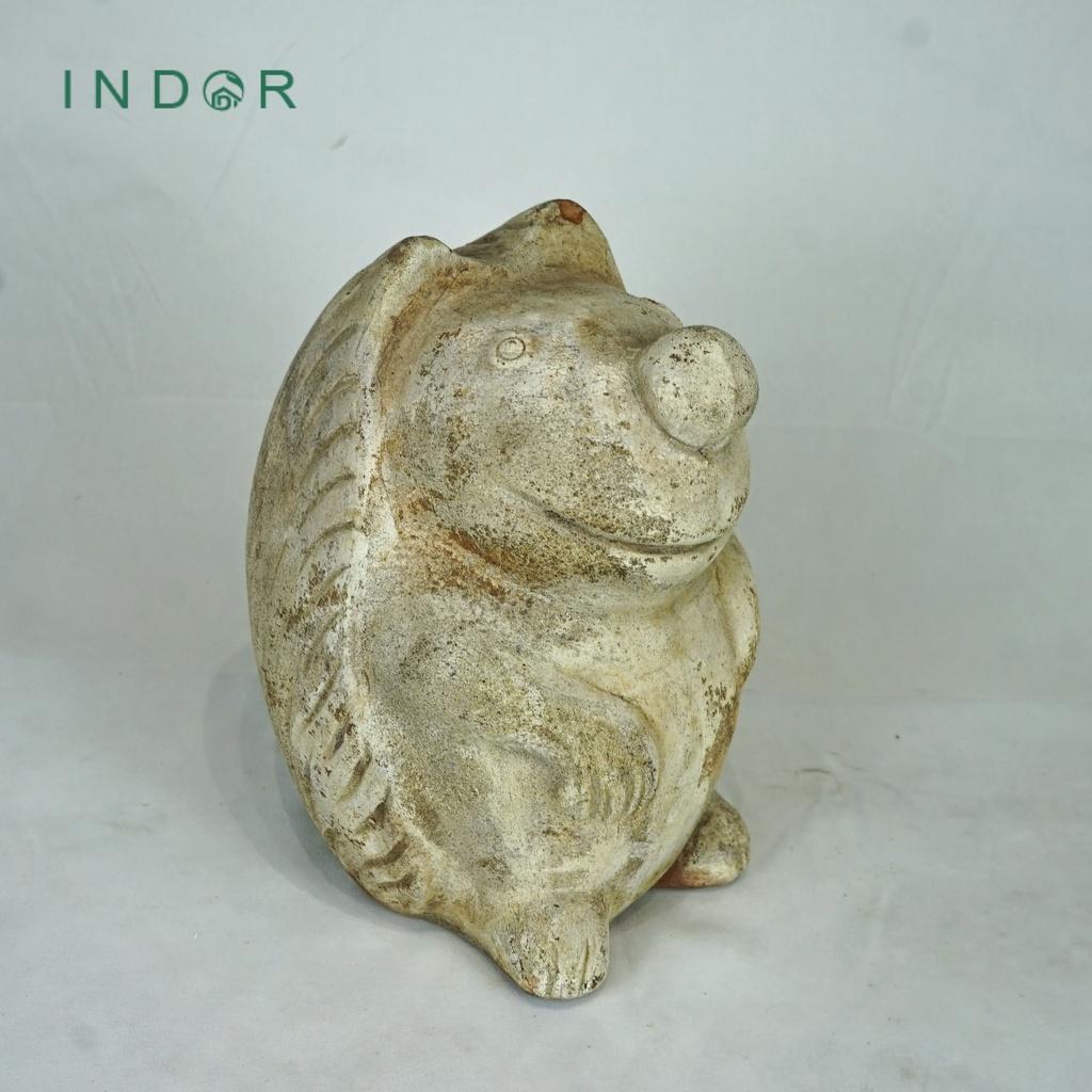 Tượng nhím tai nhọn trang trí vườn chất liệu đất nung terracotta Tượng decor trang trí nội ngoại thất