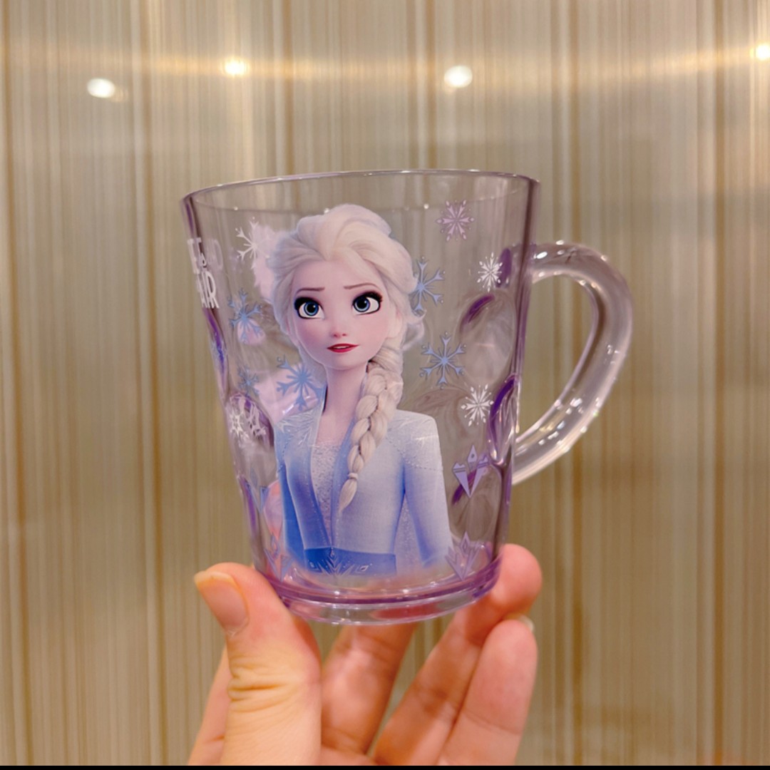 Ly nhựa pha lê trong suốt Disney có quai cầm tay hình Elsa và Anna Frozen 2 cho trẻ em