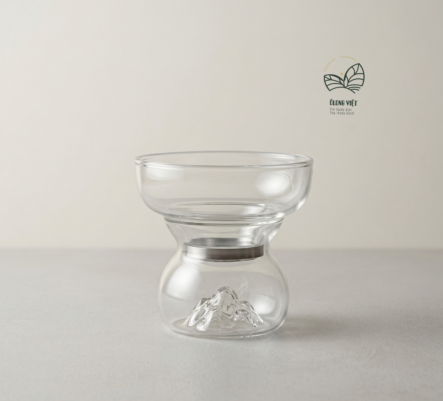 LỌC TRÀ THỦY TINH CAO CẤP - HỌA TIẾT ĐỒI NÚI - MÀU TRẮNG - LƯỚI LỌC INOX 304