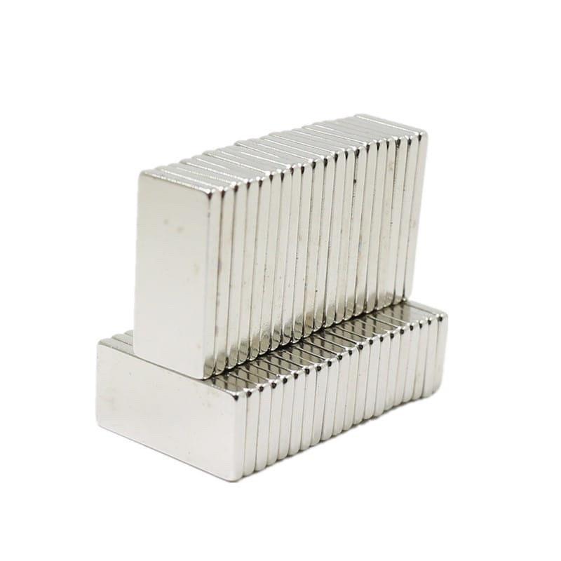 Combo , nam châm vĩnh cửu có lực từ mạnh