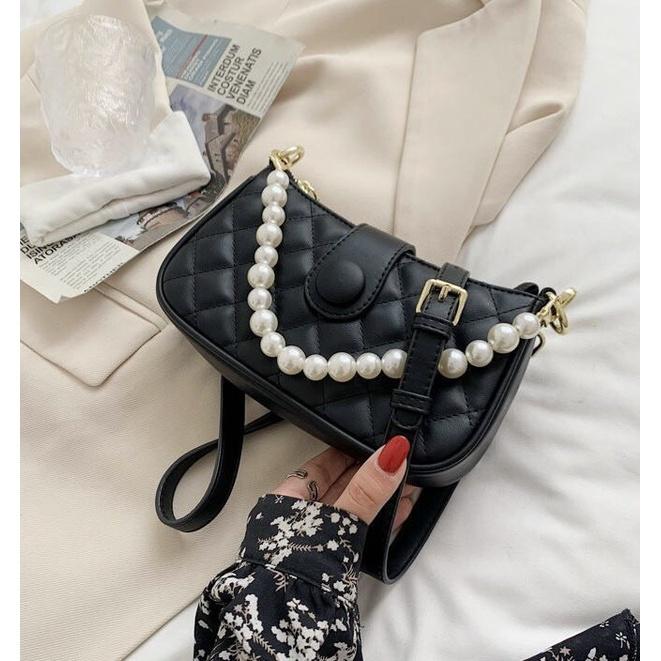 Túi xách, túi đeo chéo nữ chần trám MiiZzu nắp cúc phối dây ngọc trẻ trung xinh xắn thời trang công sở (T001)