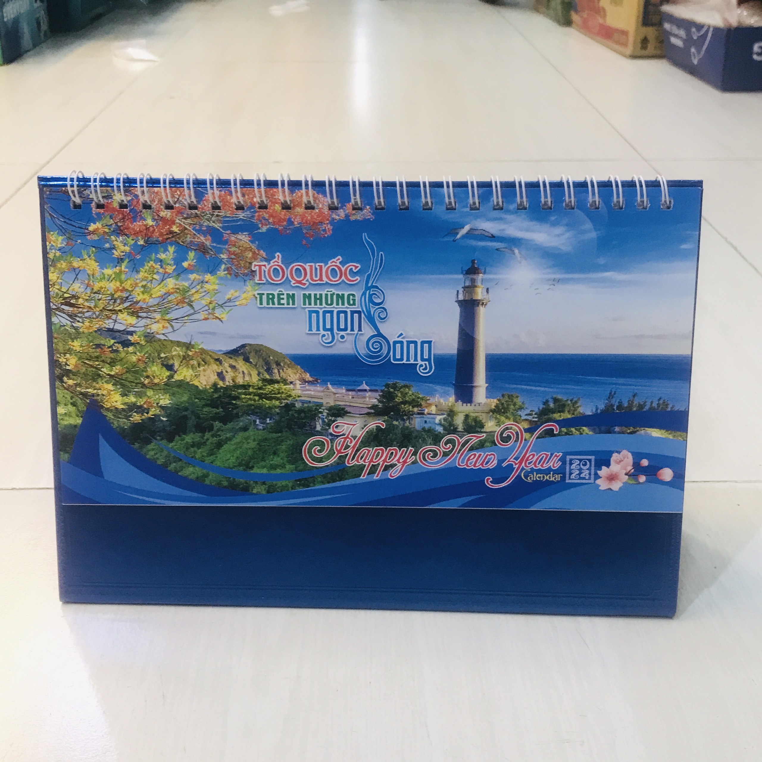 Lịch để bàn 2024kích thước 24cm*16cm có ngày âm