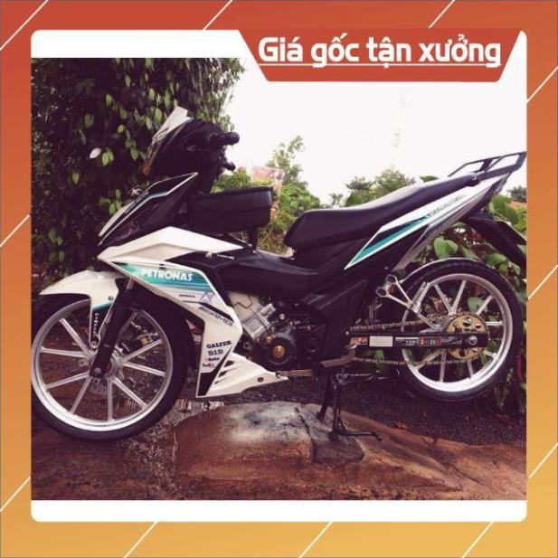 Tem rời winner dán xe trắng,tem ko bay màu