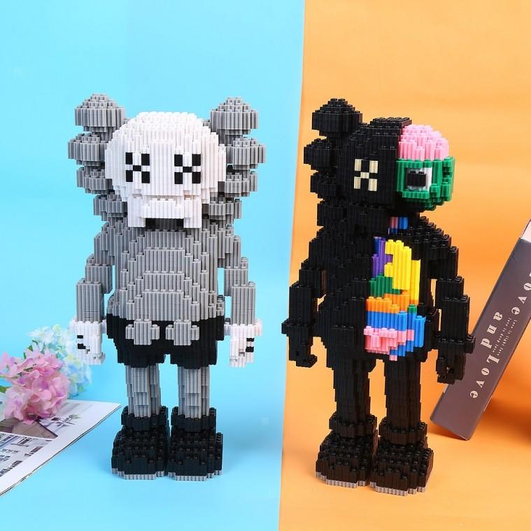 Mô Hình Lego Nano HC Magic Kaws White