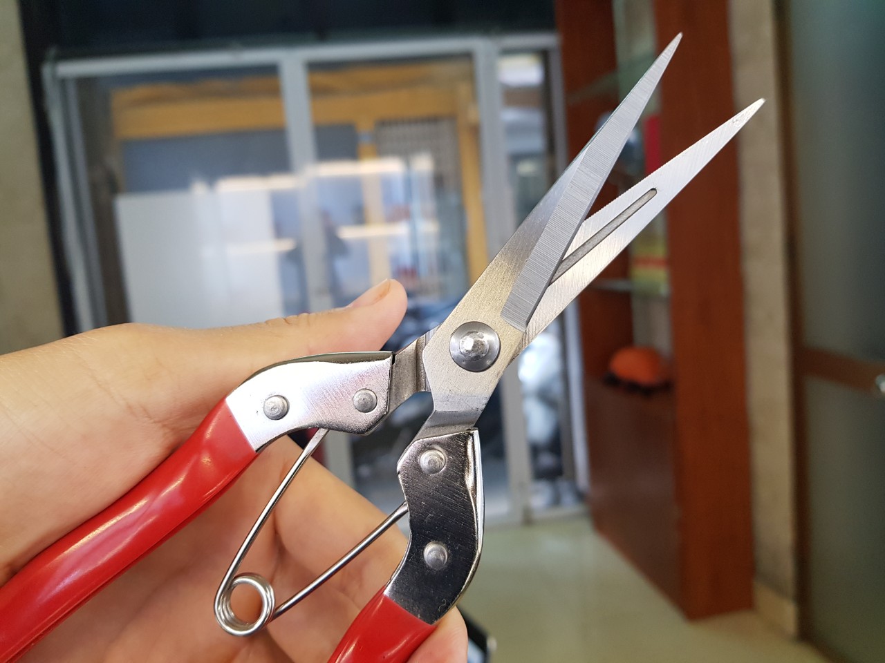 KÉO TỈA CHI DĂM CÁN ĐỎ 21CM THÉP KHÔNG GỈ