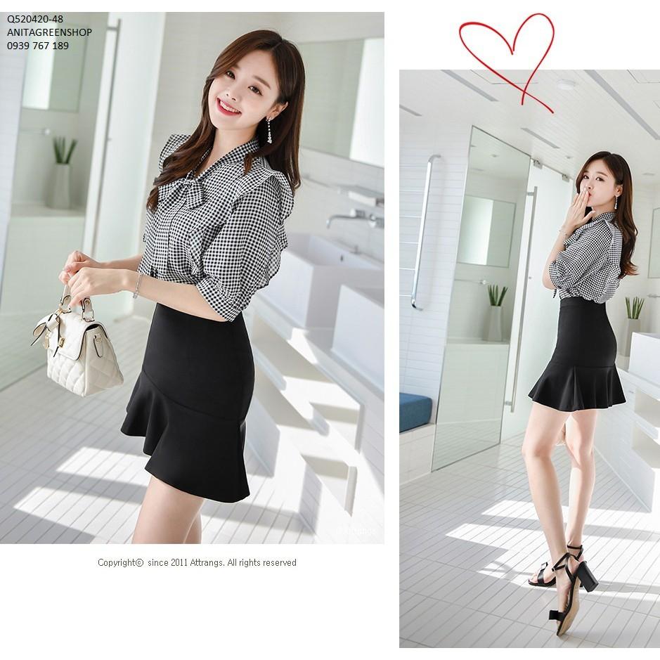 Q520420 SET ÁO CARO PHỐI CHÂN VÁY NGẮN