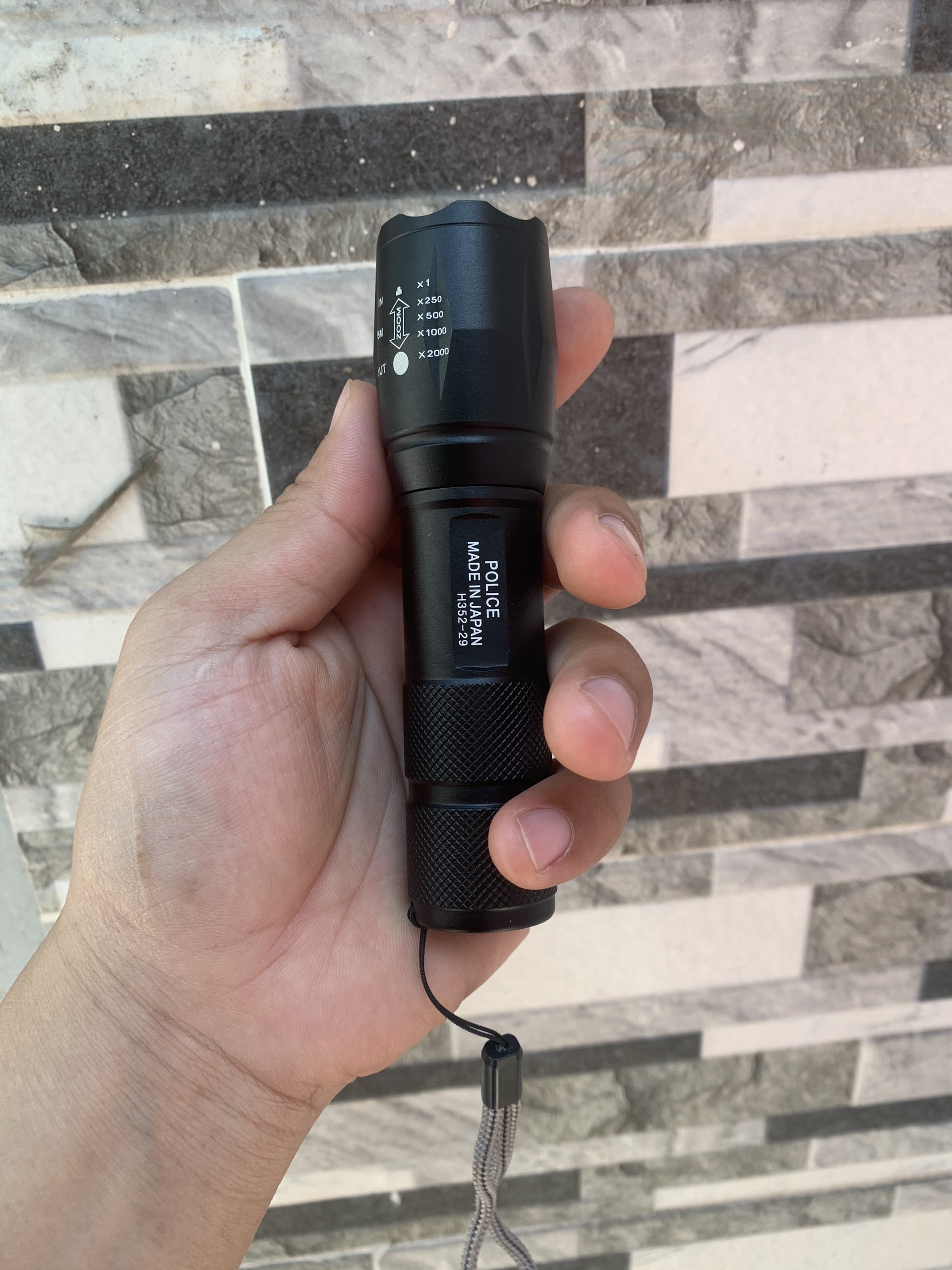 Đèn Pin Mini DTM Cầm Tay Siêu Sáng Cổng Sạc Usb Và Zoom - Hàng Chất Lượng
